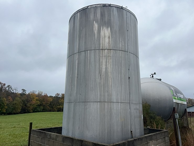 12,000-gallon-nitrogen-tank-image-1