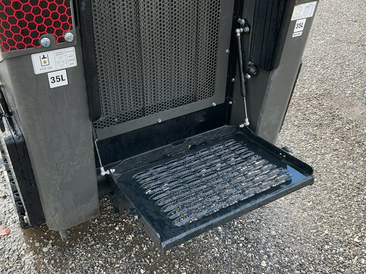 #1050-•-2024-lynx-lx-1200-mini-skid-steer-loader-image-15