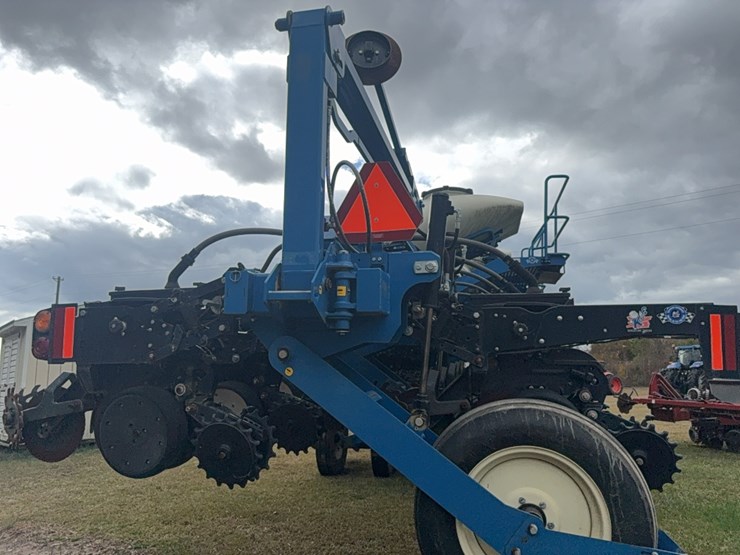 kinze-3660-image-40