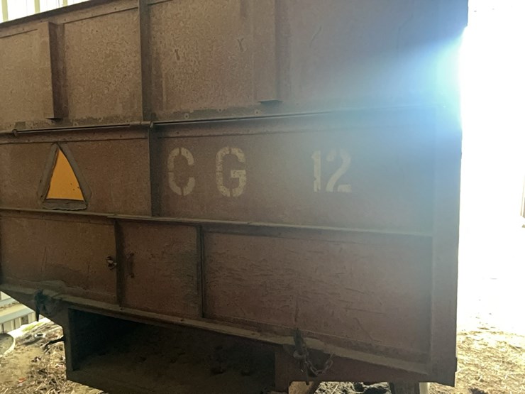 peanut-trailer,-tandem-axle-image-2