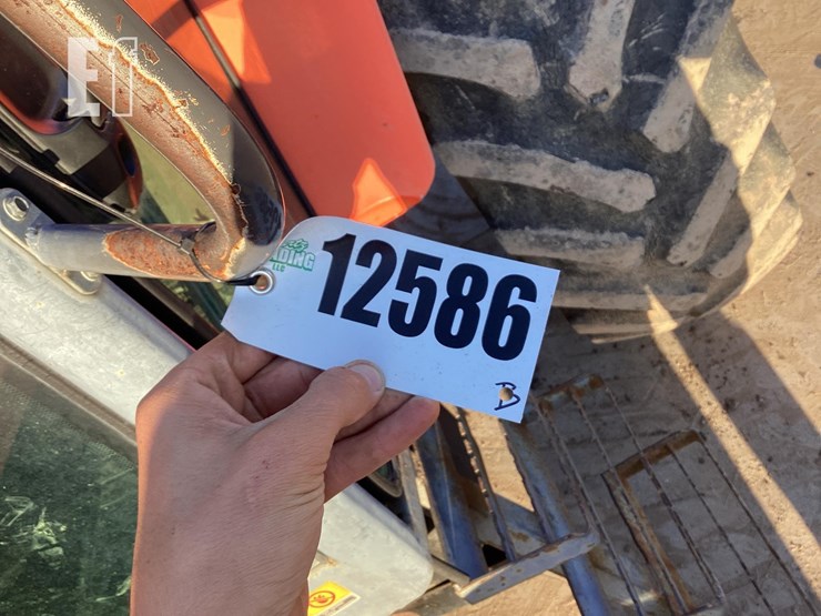 2012-kubota-m126x-image-17