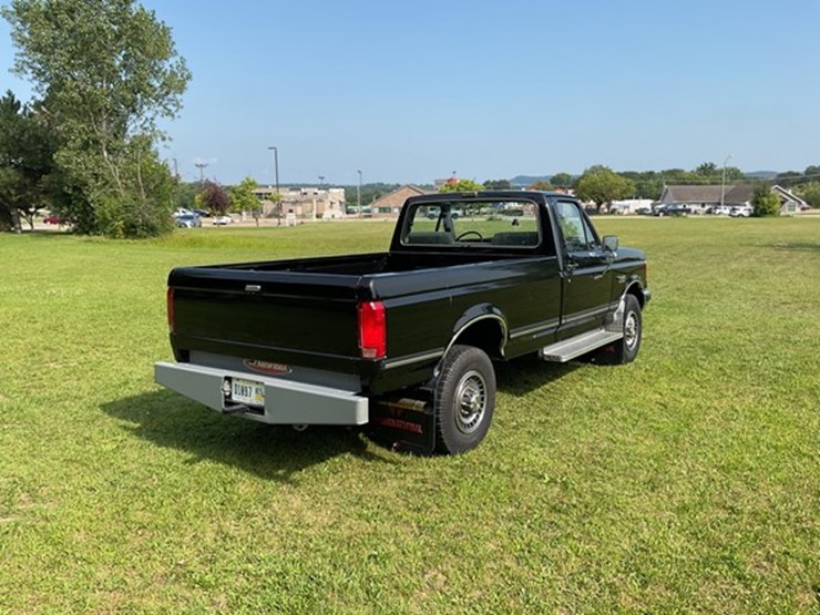 1988-ford-f250-xlt-lariat-image-5
