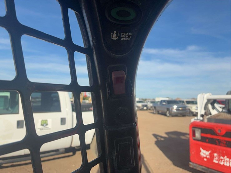 2019-bobcat-s570-image-13