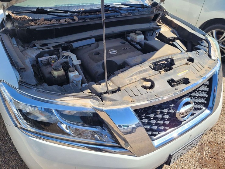 2014-nissan-pathfinder-image-17