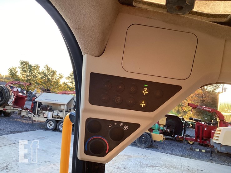 2018-jcb-270t-image-18