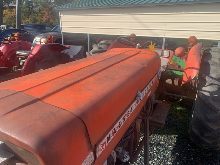 massey-ferguson-135-image-16