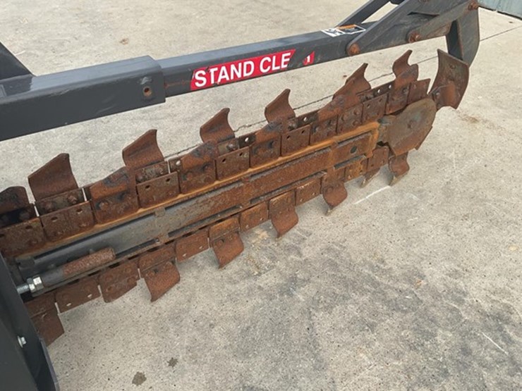 #83-•-2023-bradco-625-trencher-image-7