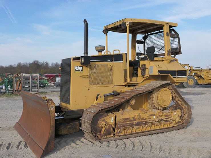 caterpillar-d5m-image-1