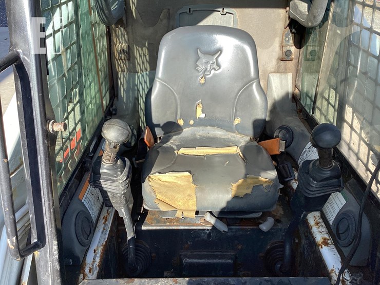 2005-bobcat-t190-image-14