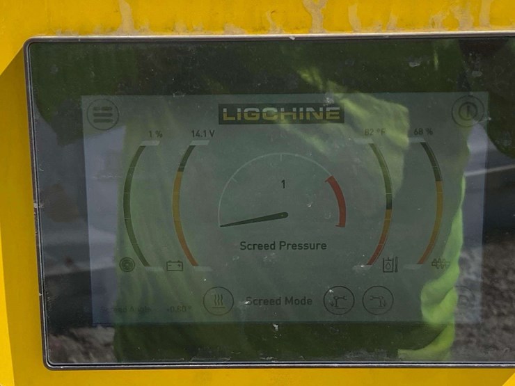 2022-ligchine-spiderscreed-concrete-screed-image-8