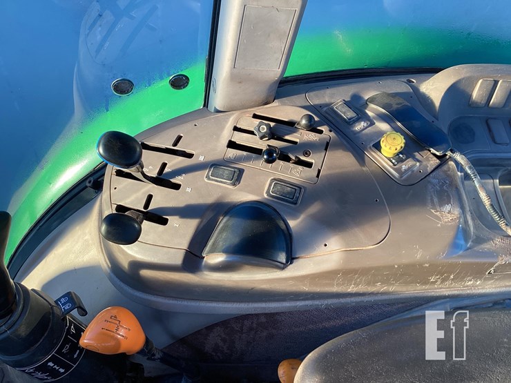 2012-john-deere-5101e-image-11