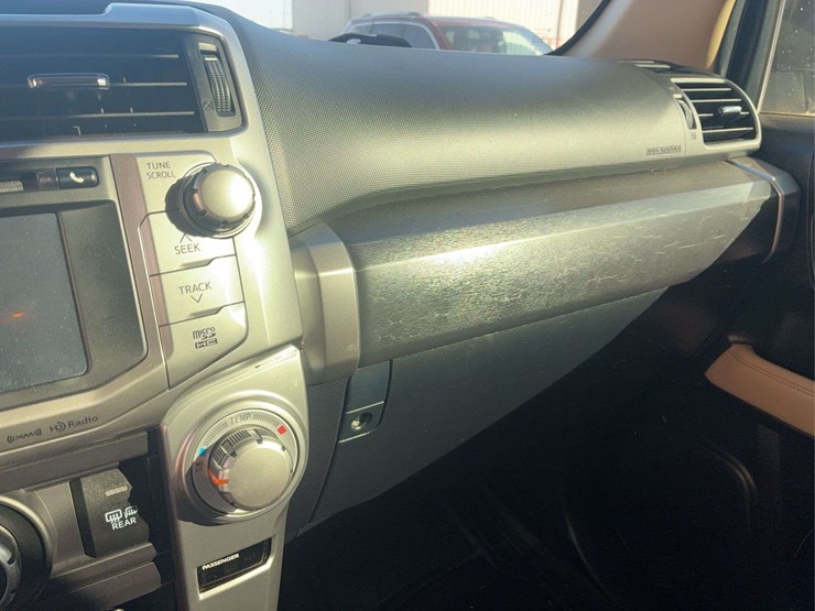 2016-toyota-4-runner-image-18