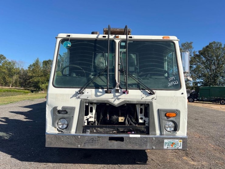 2014-mack-leu613-image-7