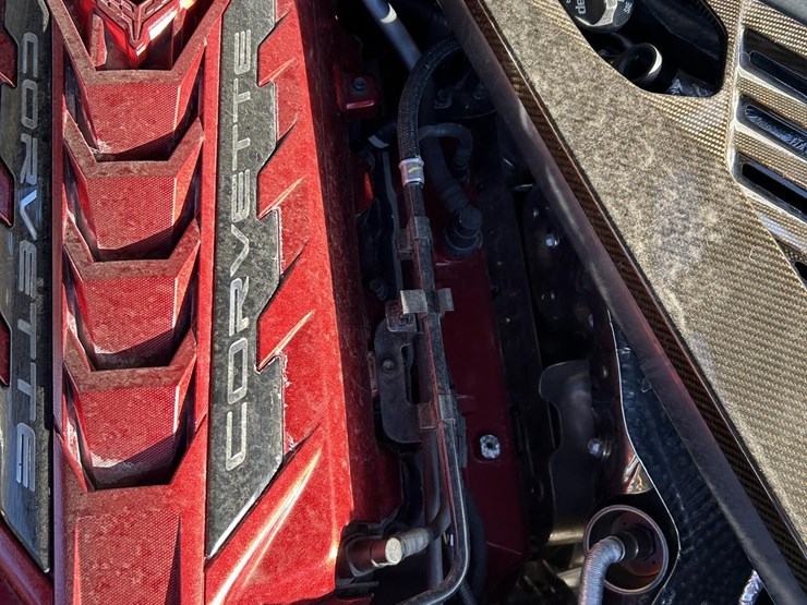 2021-chevrolet-corvette-image-21