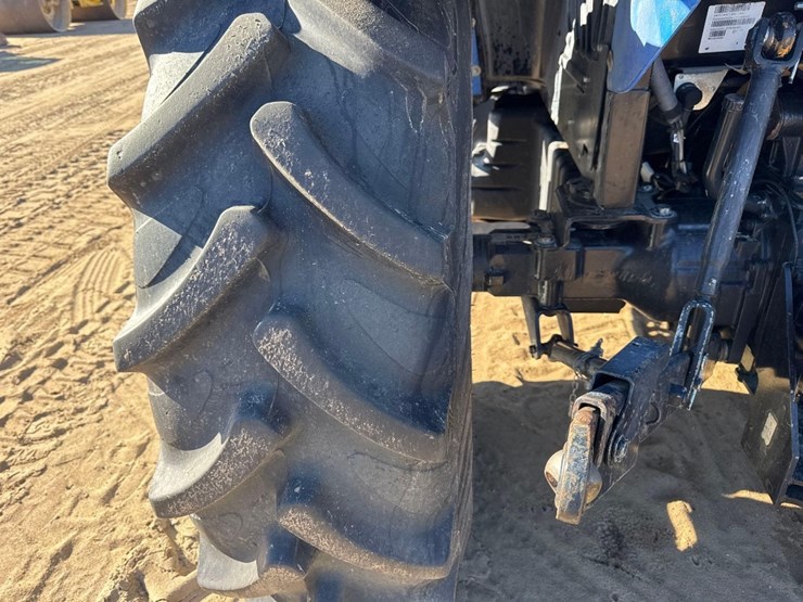 new-holland-t4.75-image-9