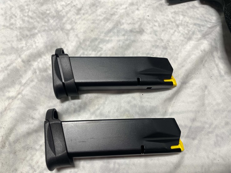 #5183-•-taurus-g3,-9mm-luger-semi-auto-pistol,-sn:-adc135786,-(neenah,-wi)-image-34