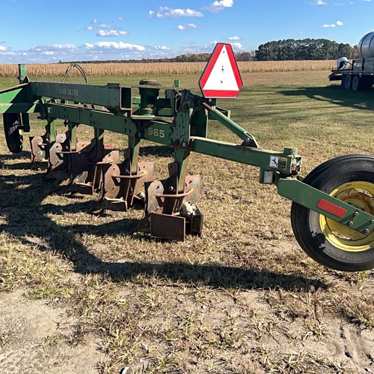 JOHN DEERE 965
