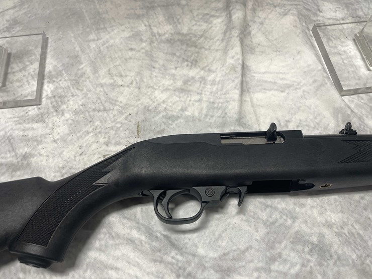 #8071-•-ruger-10-22,-22-lr-semi-auto-rifle,-sn:-823-30954,-(neenah,-wi)-image-5