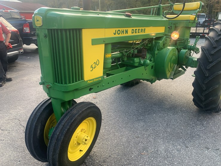 john-deere-520-image-3