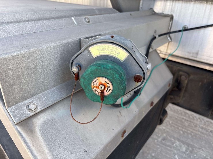 2006-international-durastar-4300-image-17