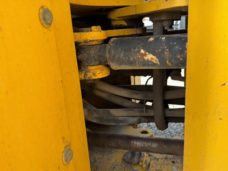 #1401-•-coyote-c14-4-compact-wheel-loader-image-20