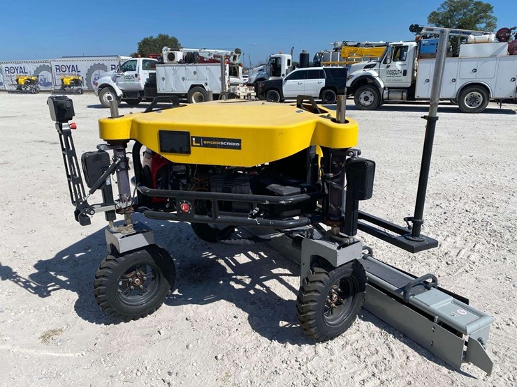 2022-ligchine-spiderscreed-concrete-screed-image-3