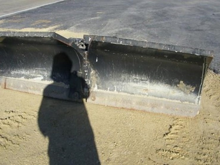 #84-•-bobcat-v-blade-96-snow-plow-image-1