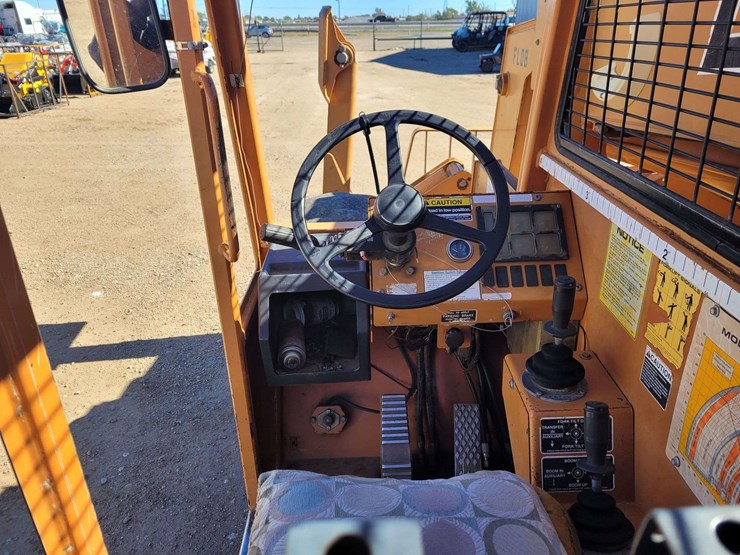 lull-1044c-54-image-9