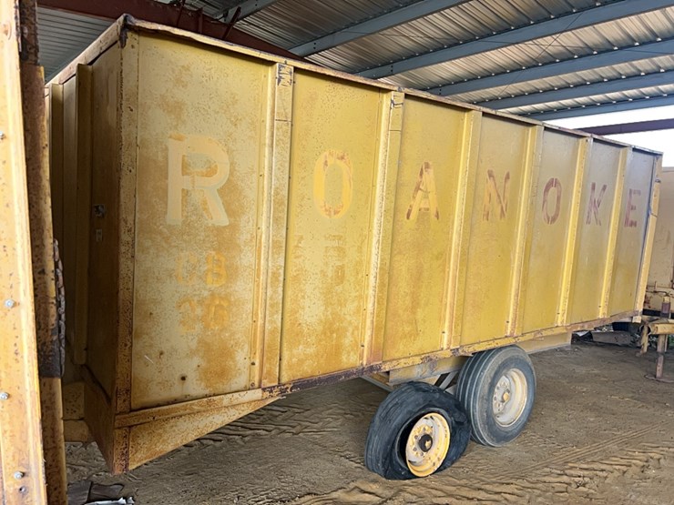 peanut-trailer,-tandem-axle-image-1