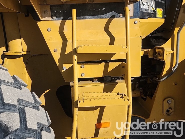 2009-caterpillar-930h-image-35