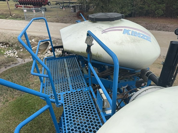 kinze-3660-image-101