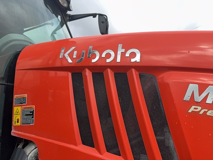 kubota-m7-172-premium-image-39