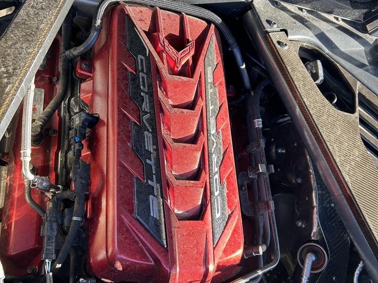 2021-chevrolet-corvette-image-15