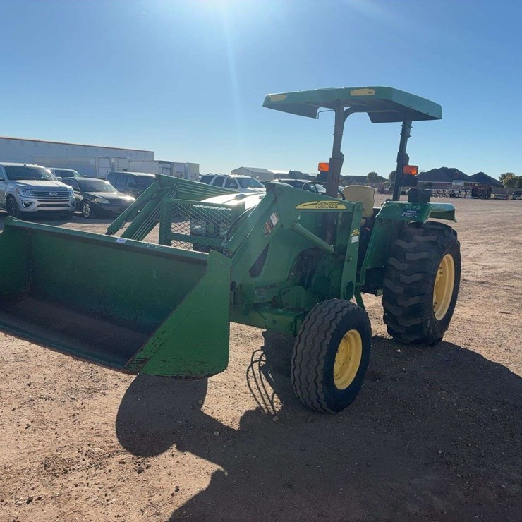 JOHN DEERE 5055D