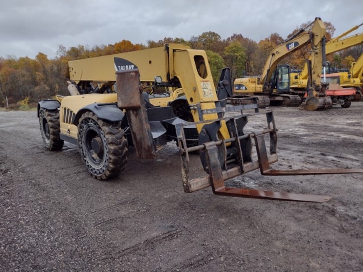 7-caterpillar-tl943-image-26