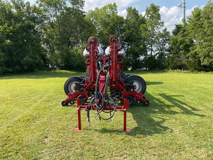 2022-case-ih-2150-image-2