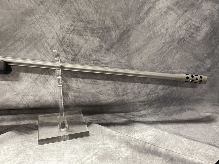 #8067-•-weatherby-mark-v,-300-wby-mag-bolt-action-rifle,-sn:-ss015262,-(neenah,-wi)-image-16