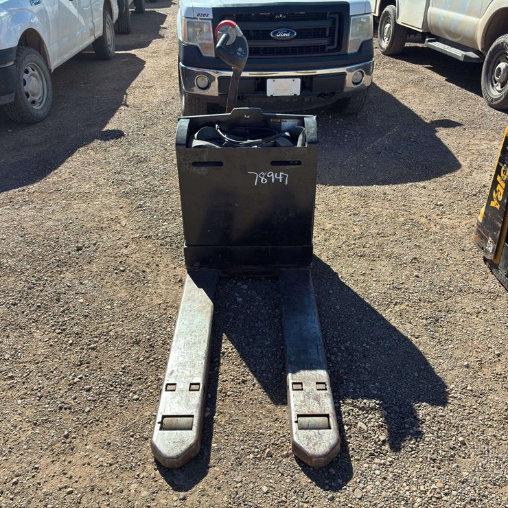 Yale Electric Pallet Jack