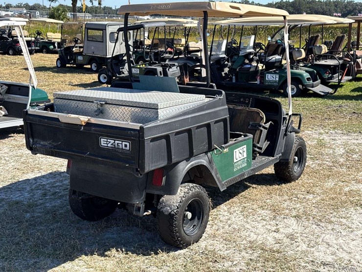 2006-e-z-go-st350-image-3