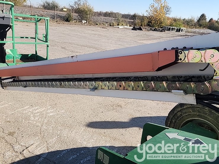 2014-jlg-400s-image-17