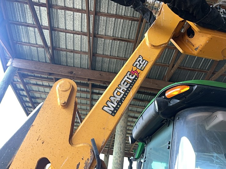 john-deere-6135e-image-22