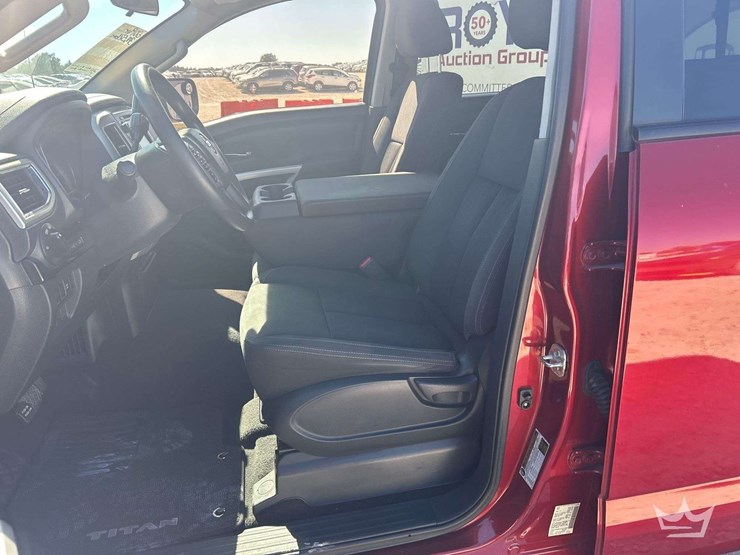 2019-nissan-titan-image-14