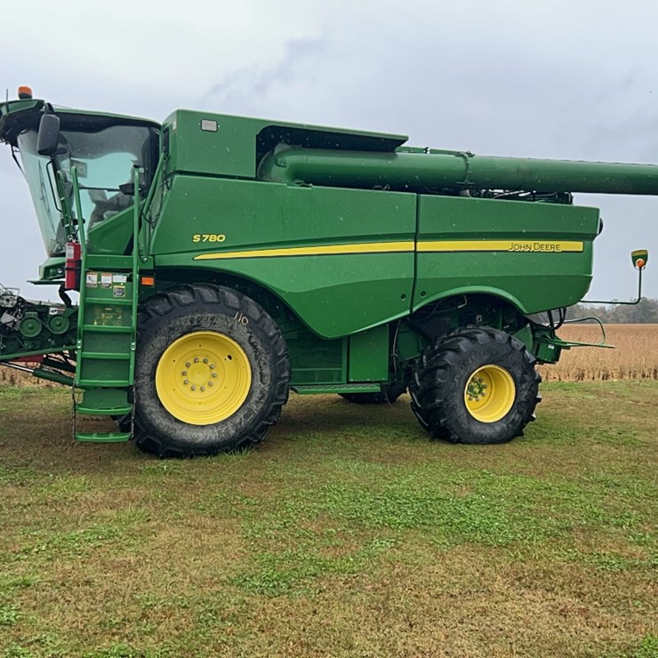 JOHN DEERE S780