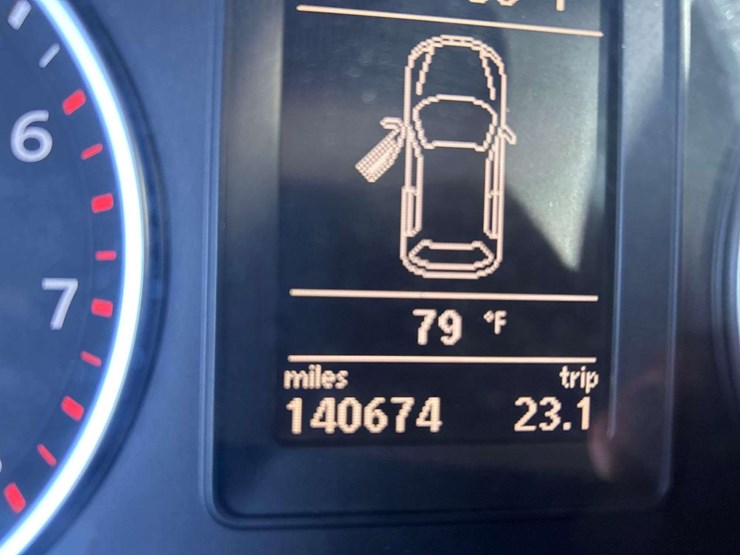 2012-volkswagen-tiguan-image-6