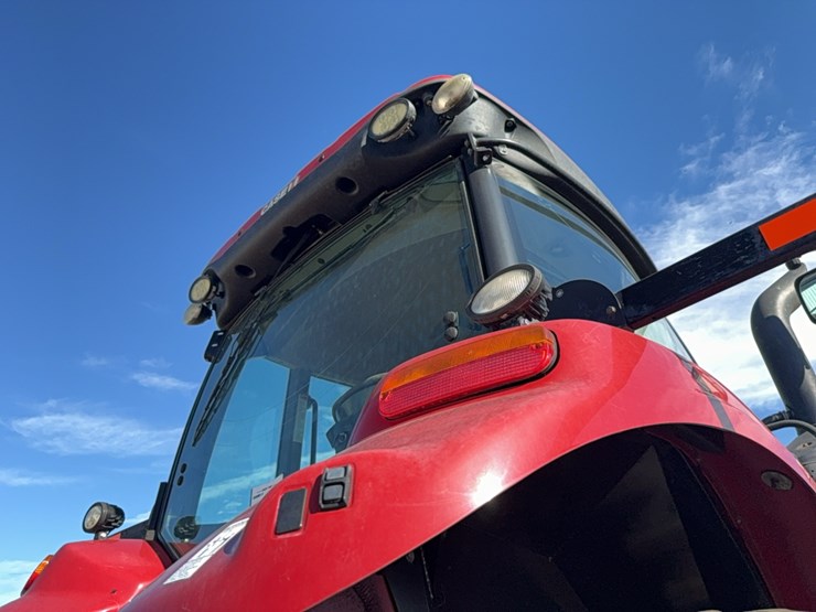 2017-case-ih-magnum-250-image-29