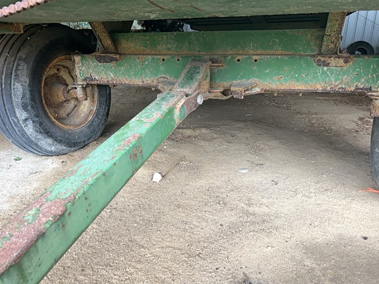 john-deere-125-image-9