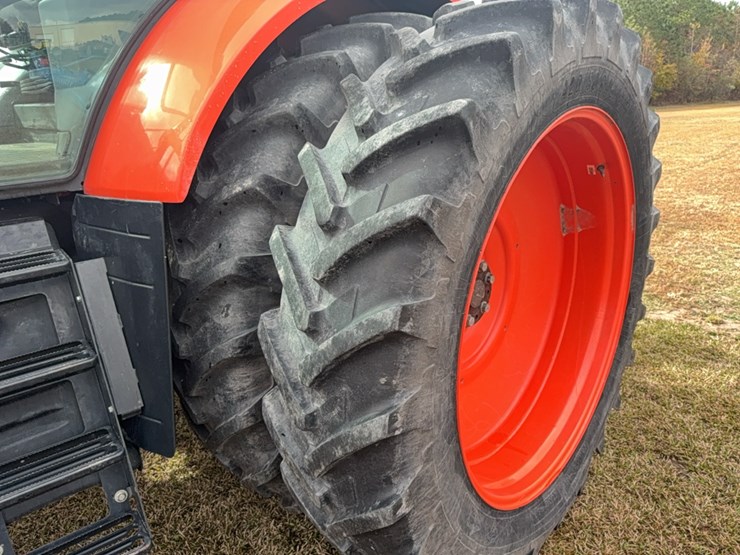 kubota-m7-172-premium-image-15