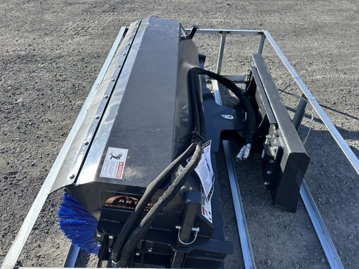 2025-arteer-assb-72w-angle-broom-image-2