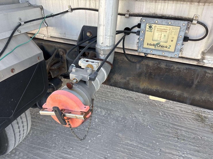 2006-international-durastar-4300-image-16