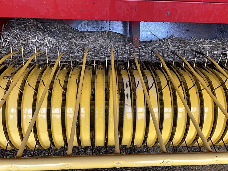 new-holland-bc5070-image-4